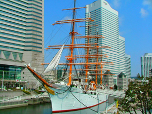 Sail Training Ship NIPPON MARU & Yokohama Port Museum